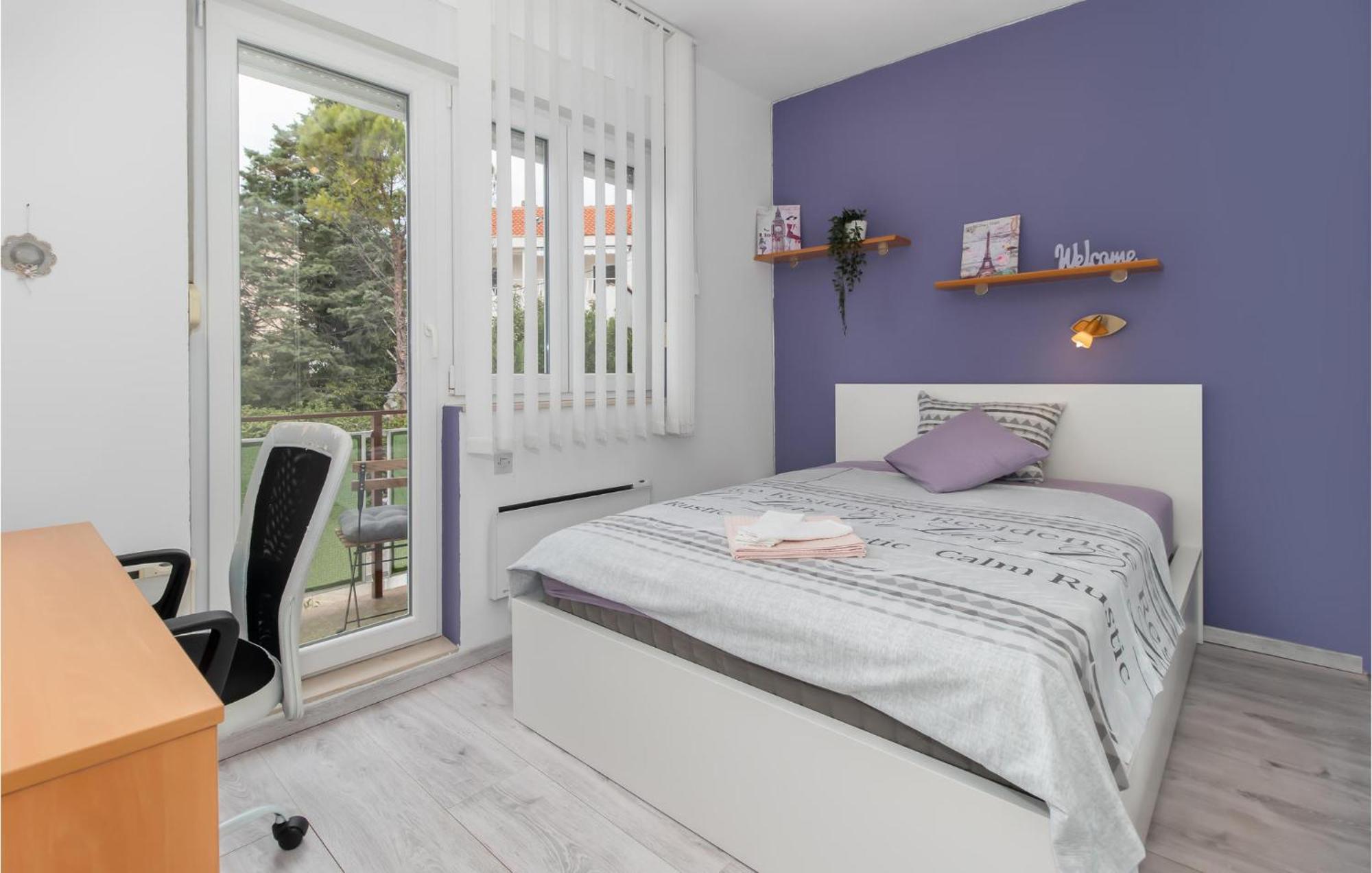 Beautiful Apartment In Crikvenica With Jacuzzi Екстериор снимка